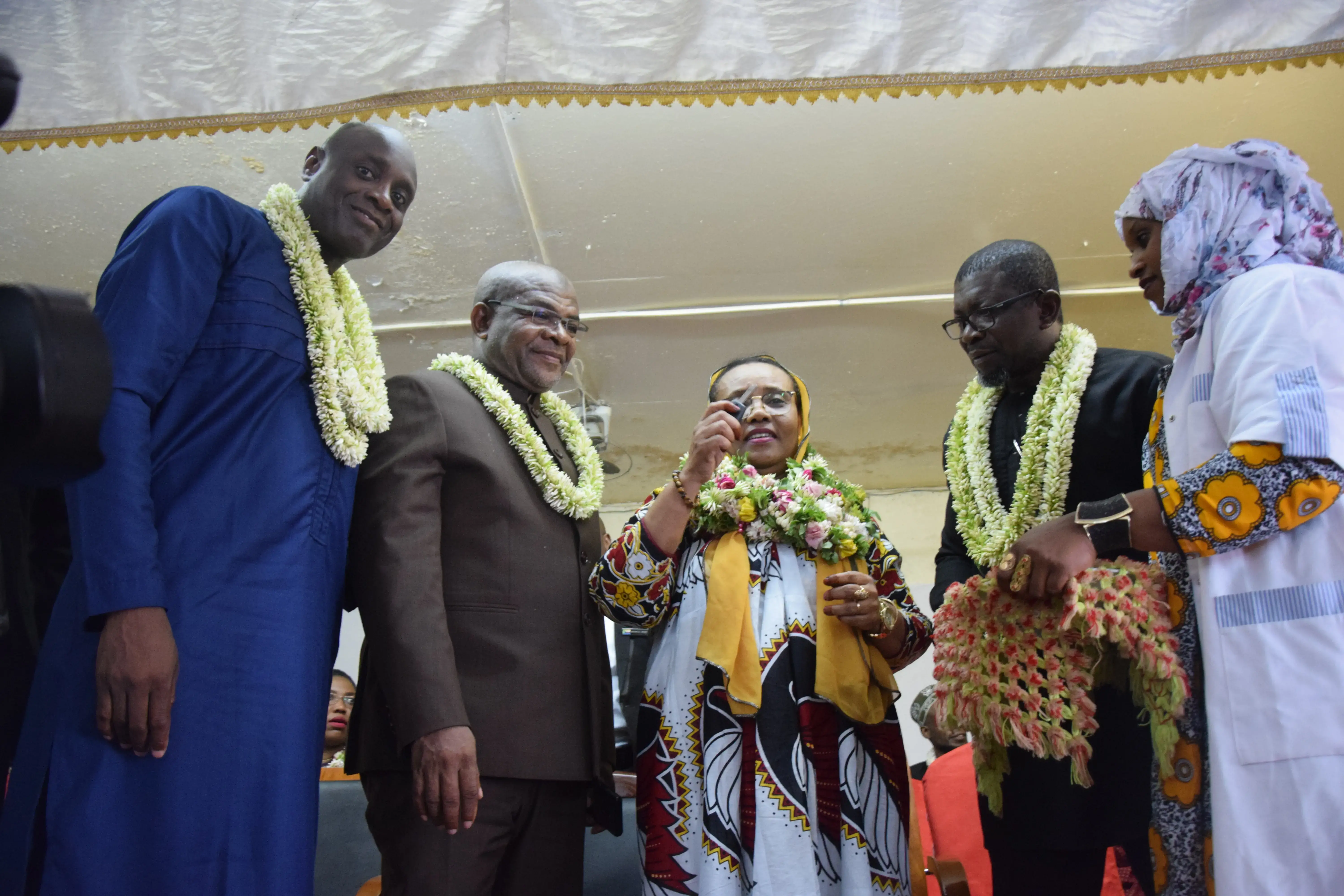 L’UNFPA remet  la première clinique mobile aux Comores au gouvernement