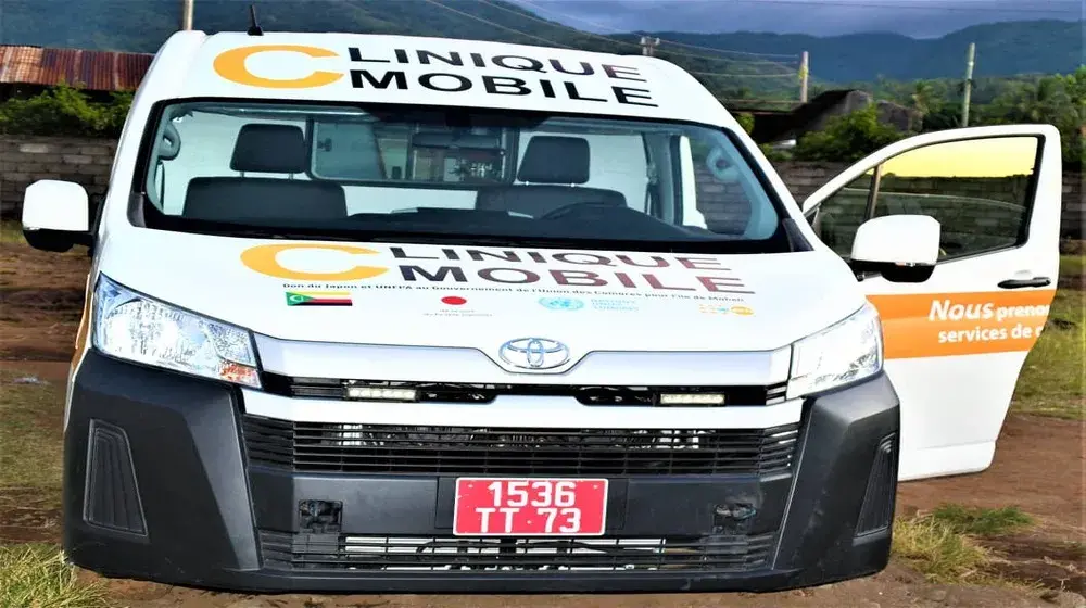 Remise de la première clinique mobile de l'île de Mohéli/Comores